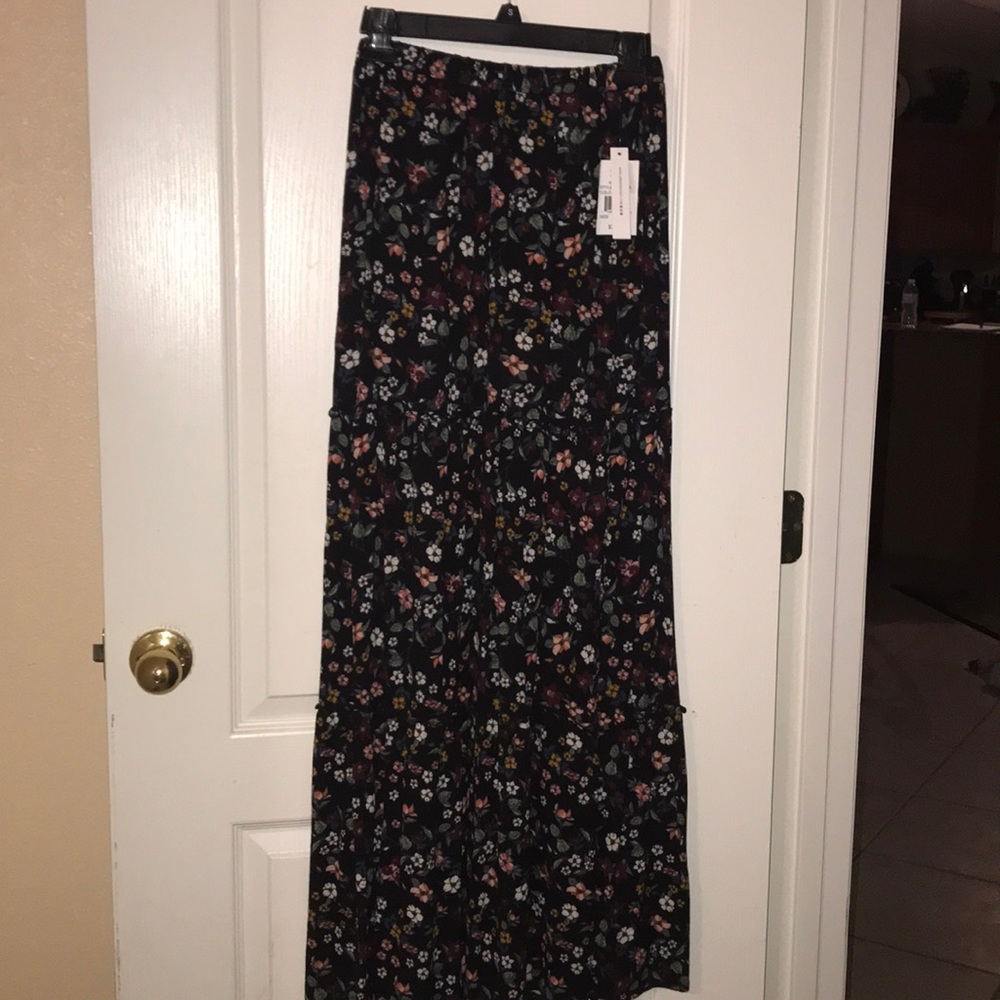❤️LOOSE MAXI SKIRT NWT❤️